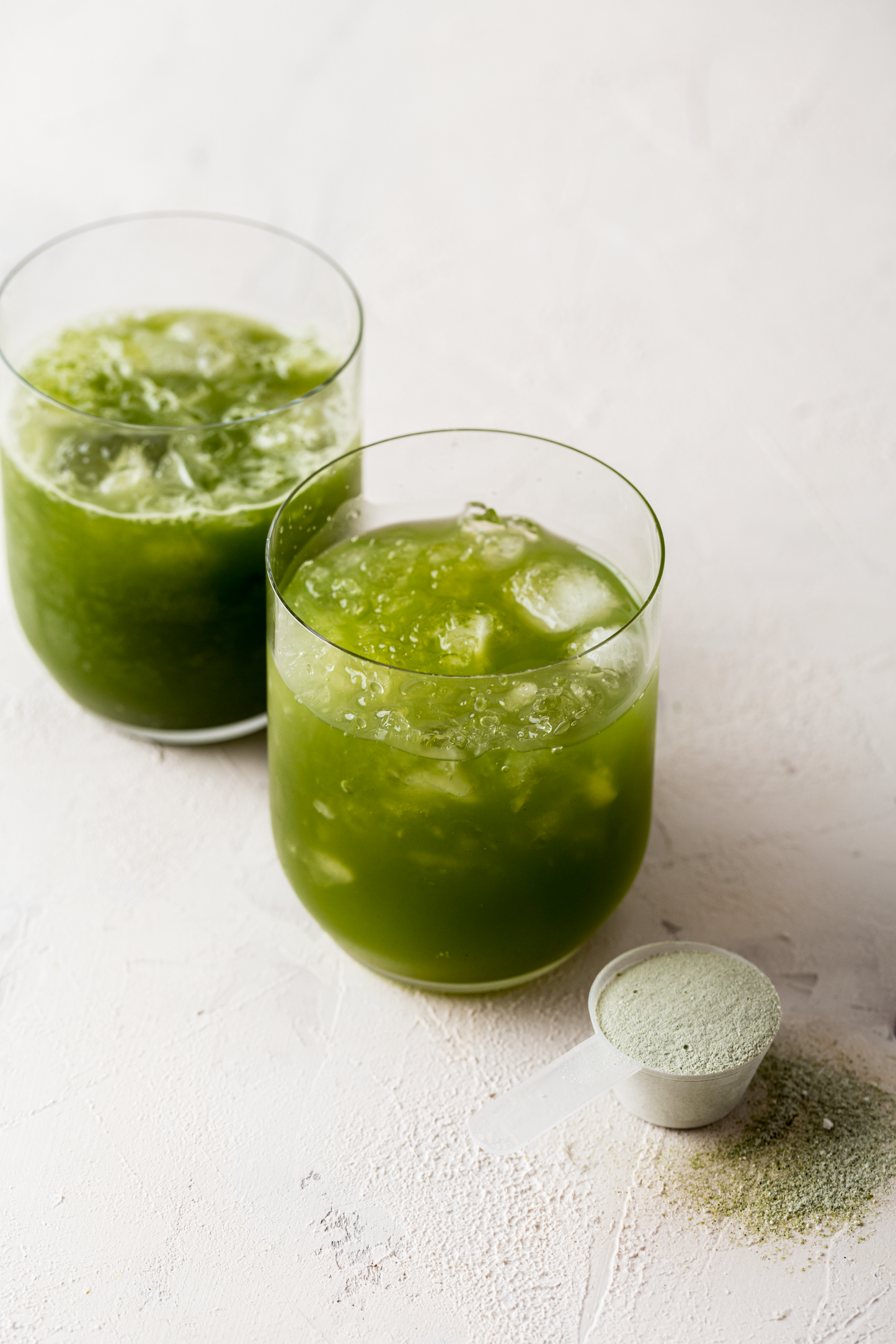 ESSENTIAL -  AMINO GREENS 261G